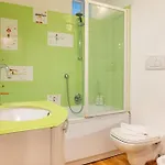 Guest Planet - Grazioso Bilocale Bande Nere M1