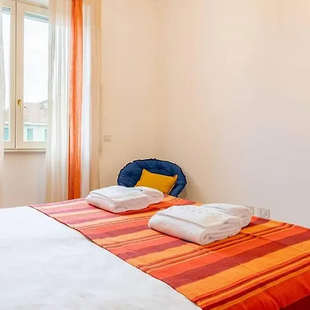 Guest Planet - Grazioso Bilocale Bande Nere M1 Apartment Milan