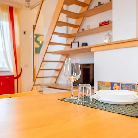 Guest Planet - Grazioso Bilocale Bande Nere M1 Apartment
